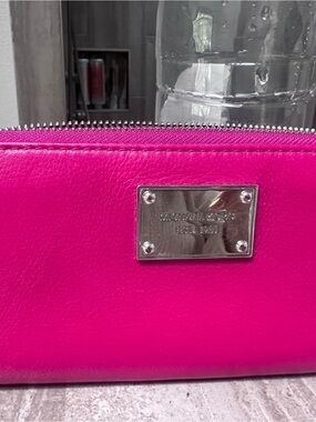 Michael Kors Vibrant Fuchsia Leather Cosmetic Pouch